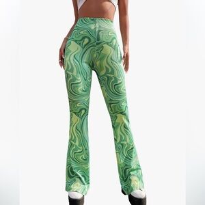 NWT WDIRARA funky green stretchy flare pants size small. In perfect condition!
